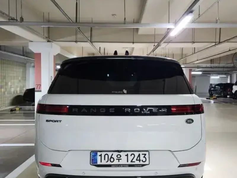 2023 Land Rover Range Rover Sport с пробегом 30 000 км