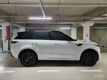2023 Land Rover Range Rover Sport с пробегом 30 000 км