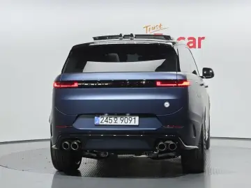 2025 Land Rover Range Rover Sport с пробегом 1 267 км