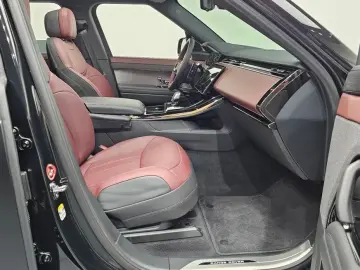 2025 Land Rover Range Rover Sport с пробегом 3 778 км