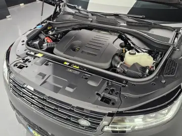 2025 Land Rover Range Rover Sport с пробегом 3 778 км