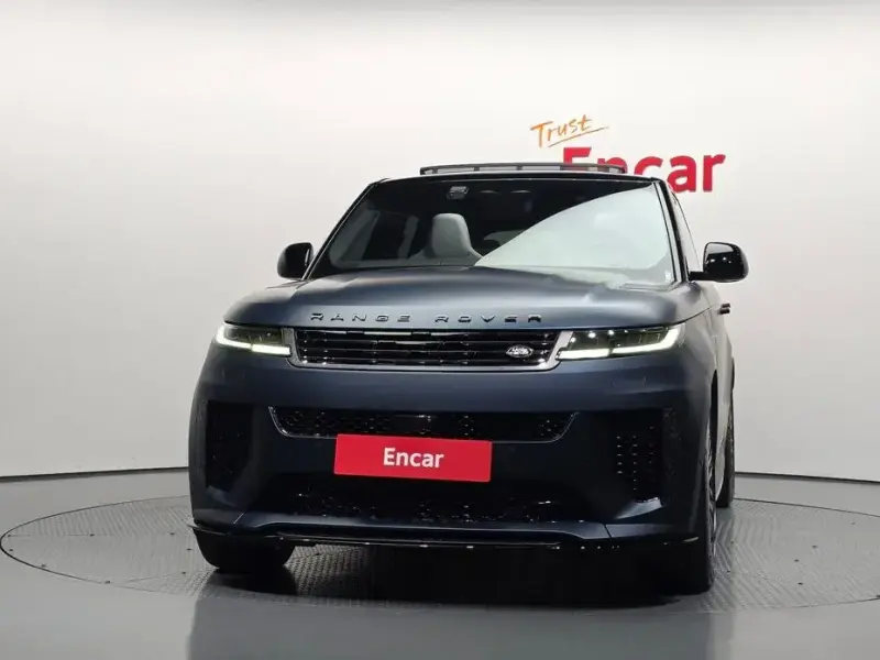 2025 Land Rover Range Rover Sport с пробегом 986 км