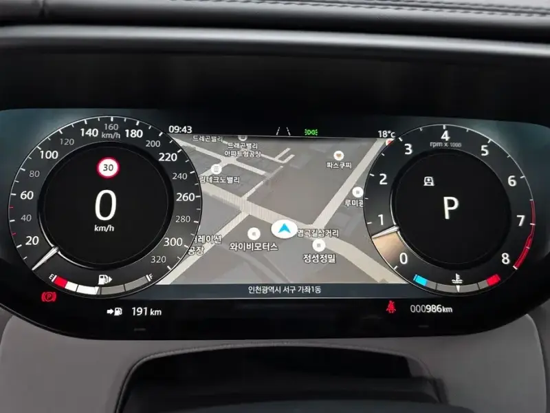 2025 Land Rover Range Rover Sport с пробегом 986 км