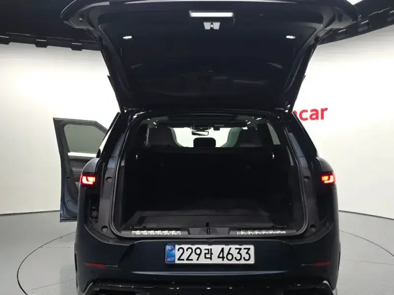 2025 Land Rover Range Rover Sport с пробегом 986 км