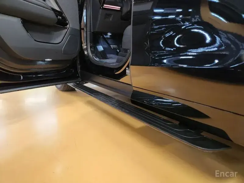2025 Land Rover Range Rover Sport с пробегом 8 300 км