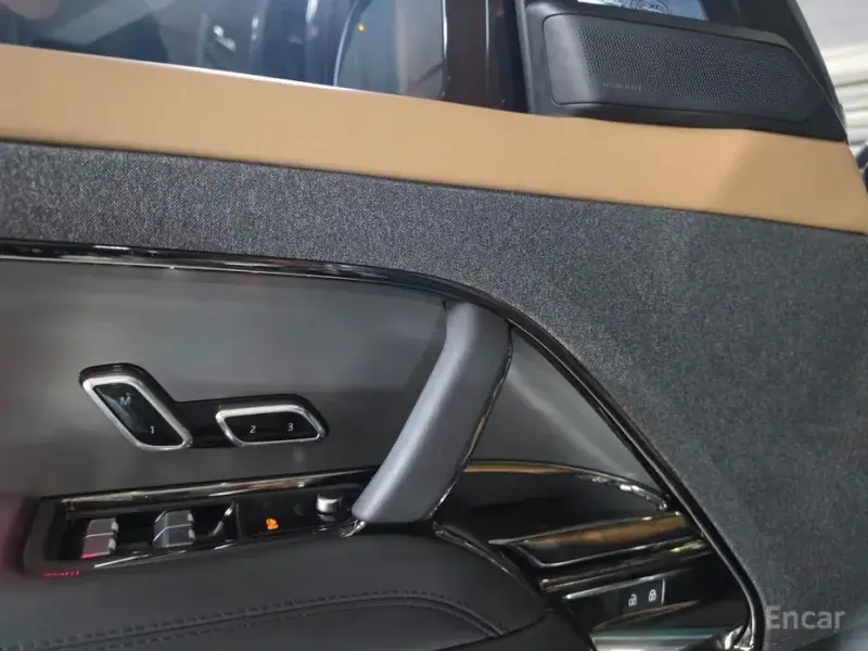 2024 Land Rover Range Rover Sport с пробегом 14 692 км