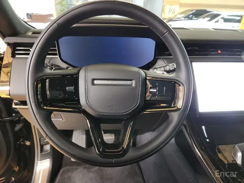 2025 Land Rover Range Rover Sport с пробегом 8 300 км