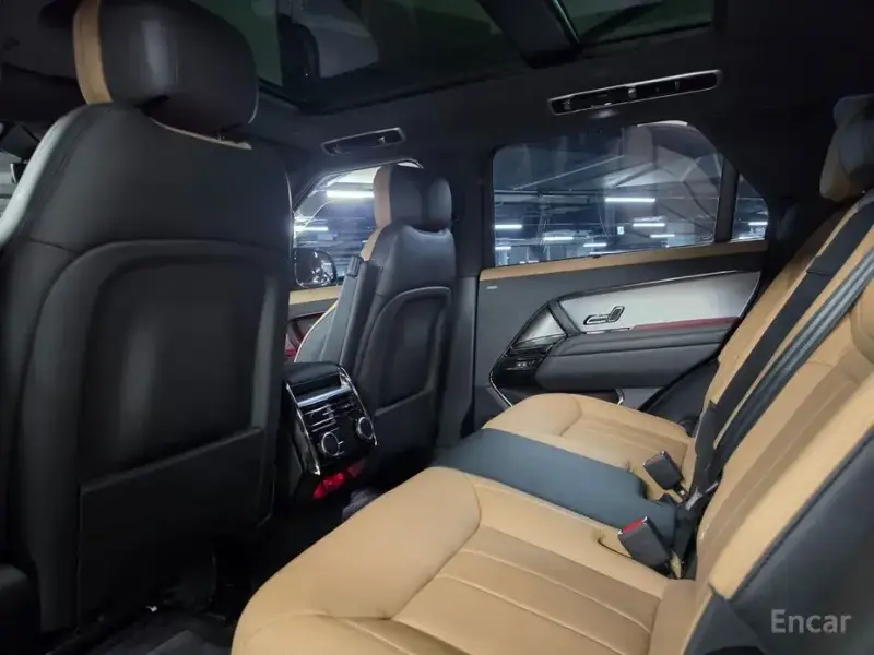 2024 Land Rover Range Rover Sport с пробегом 14 692 км