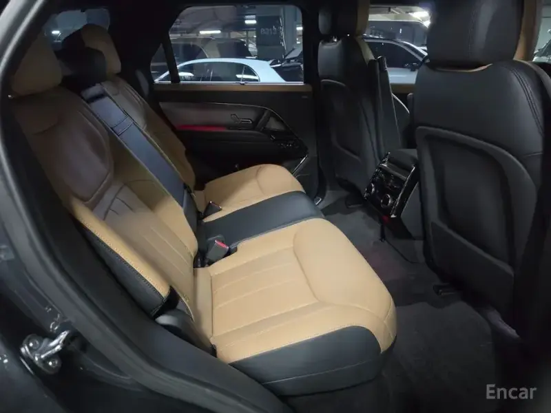 2024 Land Rover Range Rover Sport с пробегом 14 692 км