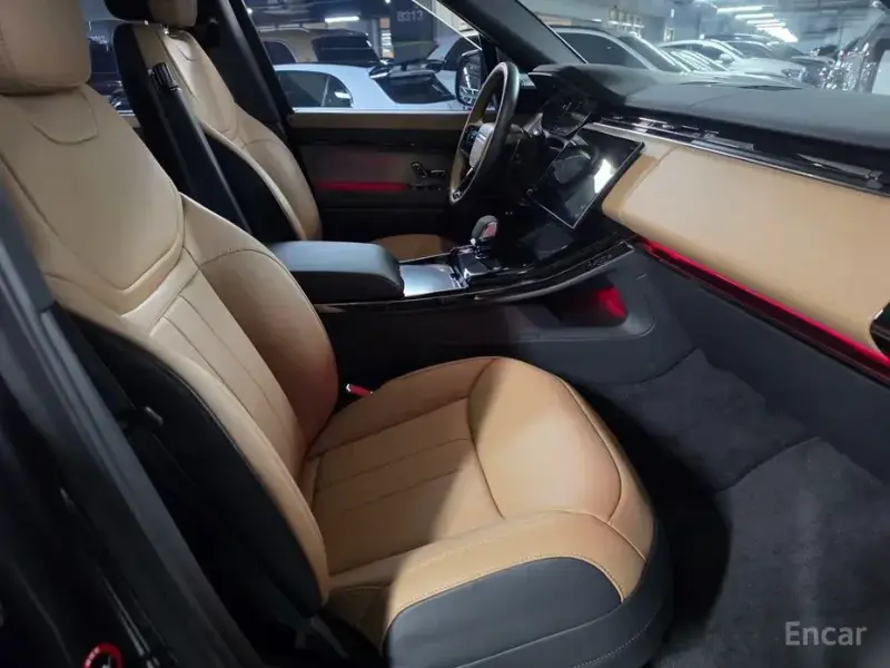 2024 Land Rover Range Rover Sport с пробегом 14 692 км