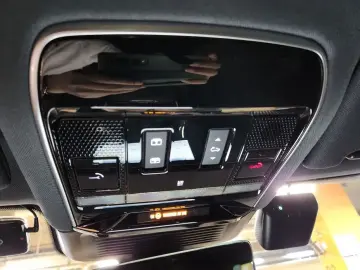2025 Land Rover Range Rover Sport с пробегом 8 300 км
