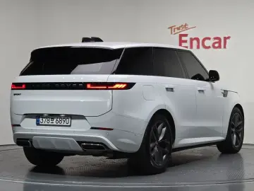 2025 Land Rover Range Rover Sport с пробегом 12 278 км