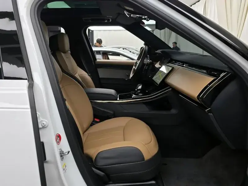 2025 Land Rover Range Rover Sport с пробегом 12 278 км