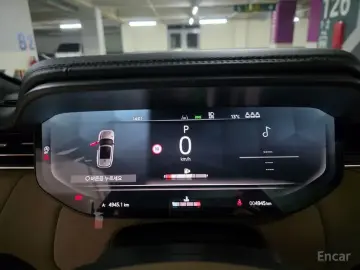 2025 Land Rover Range Rover Sport с пробегом 4 945 км