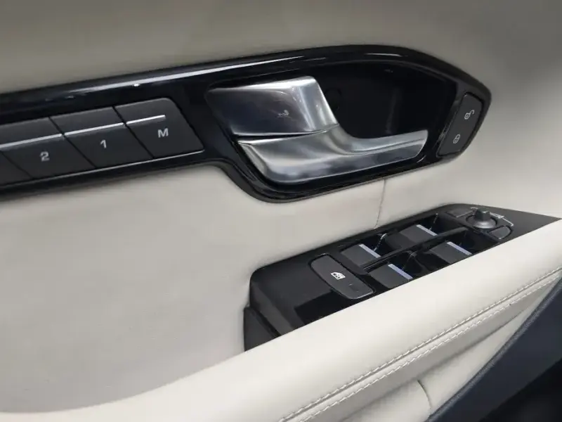 2018 Land Rover Range Rover Evoque с пробегом 104 491 км