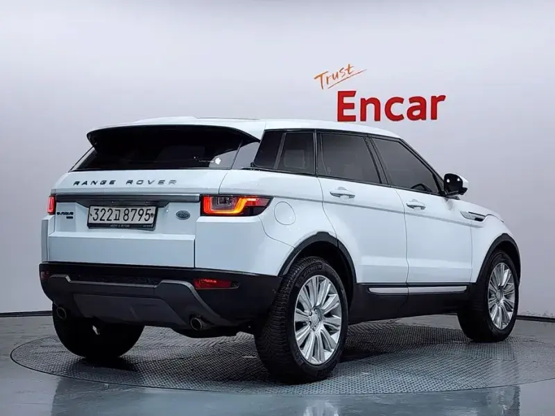 2017 Land Rover Range Rover Evoque с пробегом 67 000 км