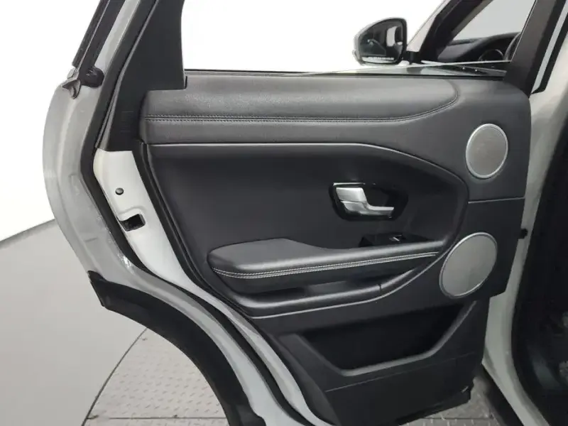 2017 Land Rover Range Rover Evoque с пробегом 67 000 км
