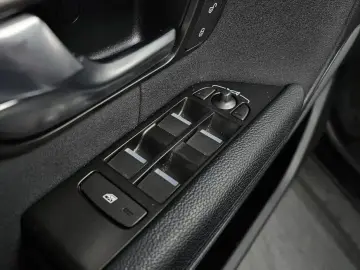 2018 Land Rover Range Rover Evoque с пробегом 105 549 км