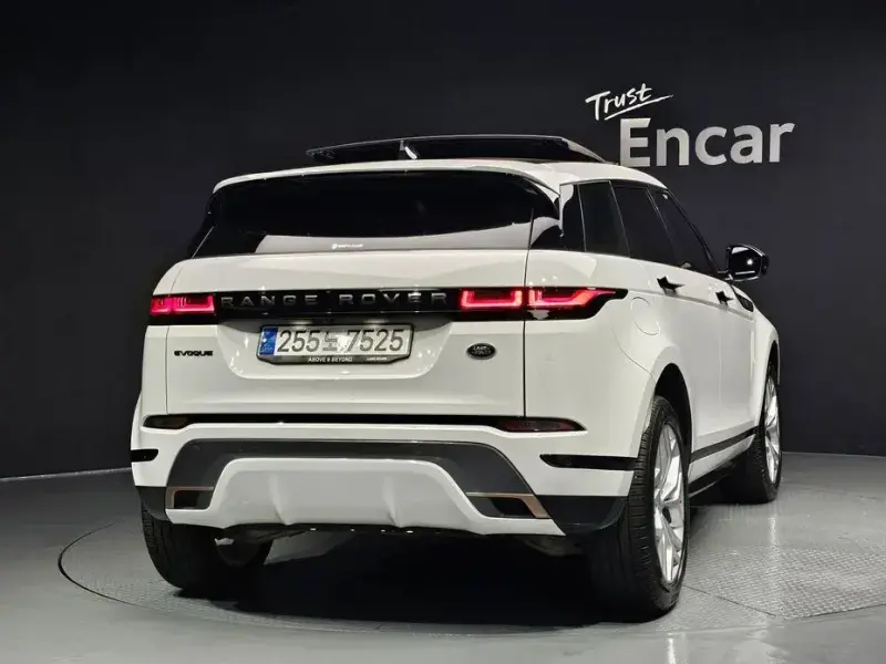 2023 Land Rover Range Rover Evoque с пробегом 25 045 км
