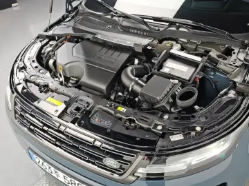 2025 Land Rover Range Rover Evoque с пробегом 14 882 км