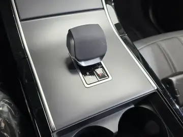 2024 Land Rover Range Rover Evoque с пробегом 13 120 км