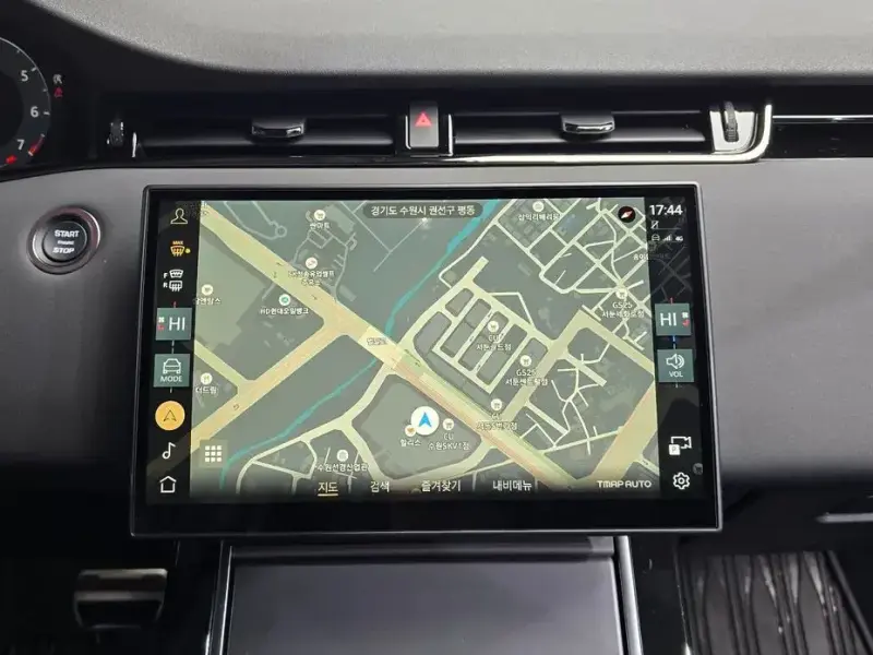 2024 Land Rover Range Rover Evoque с пробегом 13 120 км