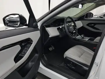 2024 Land Rover Range Rover Evoque с пробегом 26 448 км
