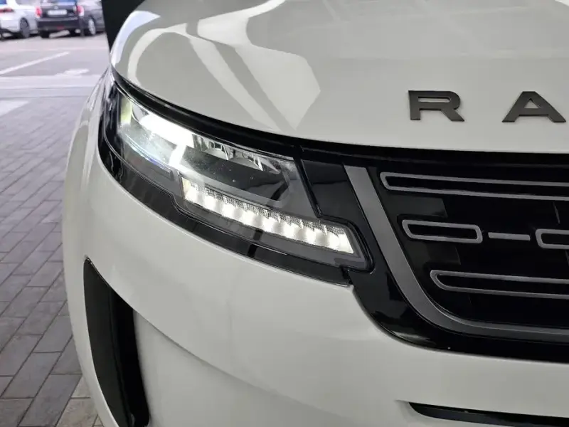 2024 Land Rover Range Rover Evoque с пробегом 26 448 км