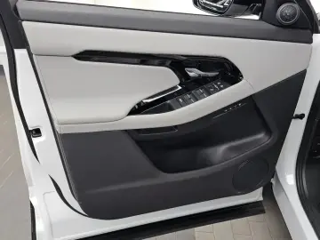 2024 Land Rover Range Rover Evoque с пробегом 26 448 км