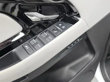 2024 Land Rover Range Rover Evoque с пробегом 26 448 км