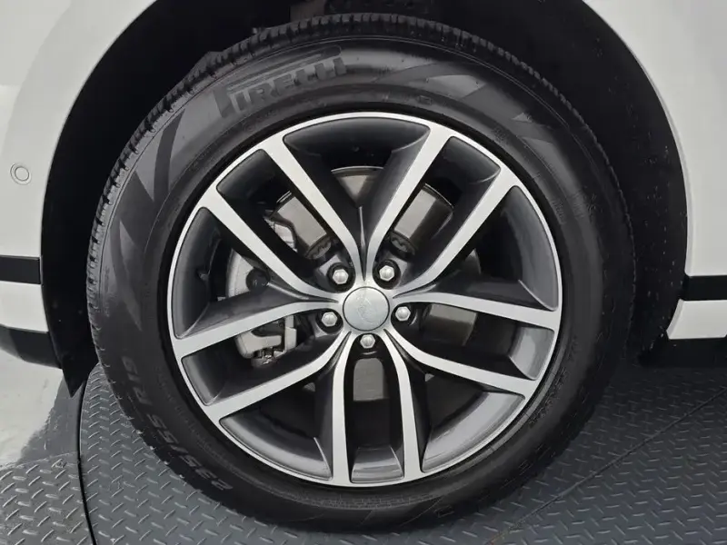2024 Land Rover Range Rover Evoque с пробегом 6 801 км
