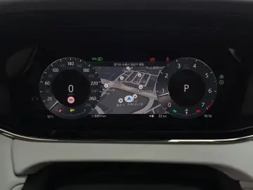 2024 Land Rover Range Rover Evoque с пробегом 6 801 км