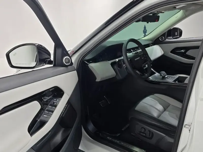 2024 Land Rover Range Rover Evoque с пробегом 6 801 км
