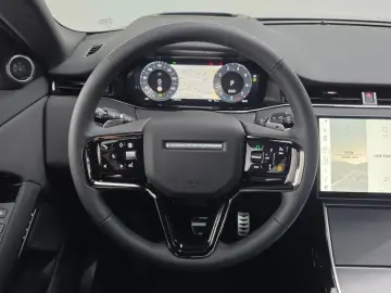 2025 Land Rover Range Rover Evoque с пробегом 4 204 км