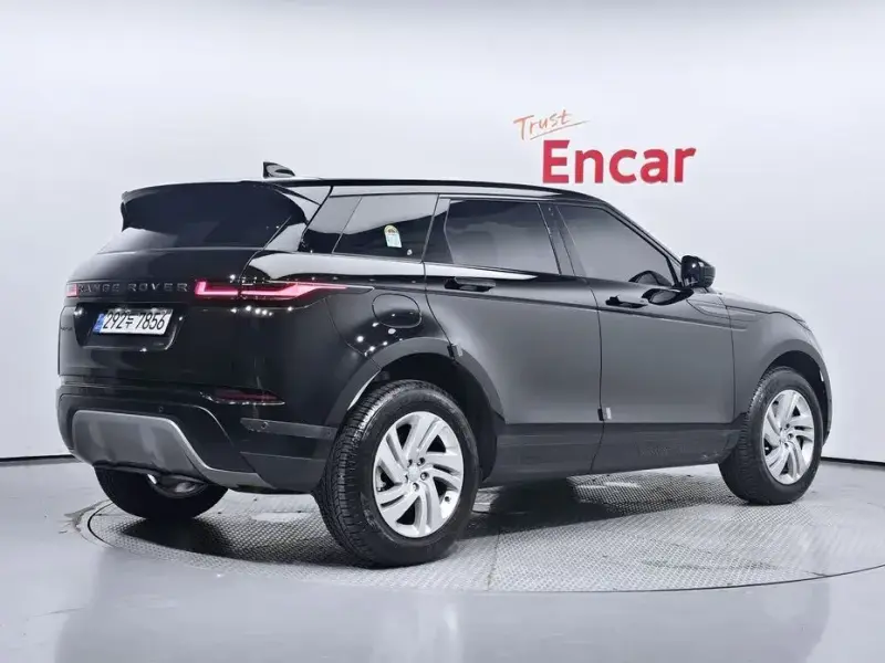 2024 Land Rover Range Rover Evoque с пробегом 10 095 км