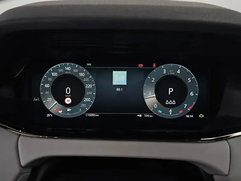 2024 Land Rover Range Rover Evoque с пробегом 10 095 км