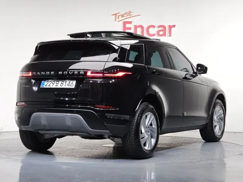 2025 Land Rover Range Rover Evoque с пробегом 6 431 км