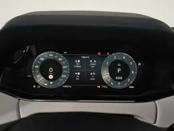 2025 Land Rover Range Rover Evoque с пробегом 6 431 км
