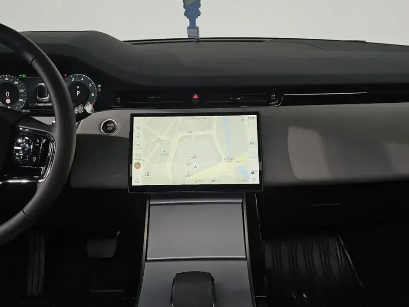 2025 Land Rover Range Rover Evoque с пробегом 6 431 км