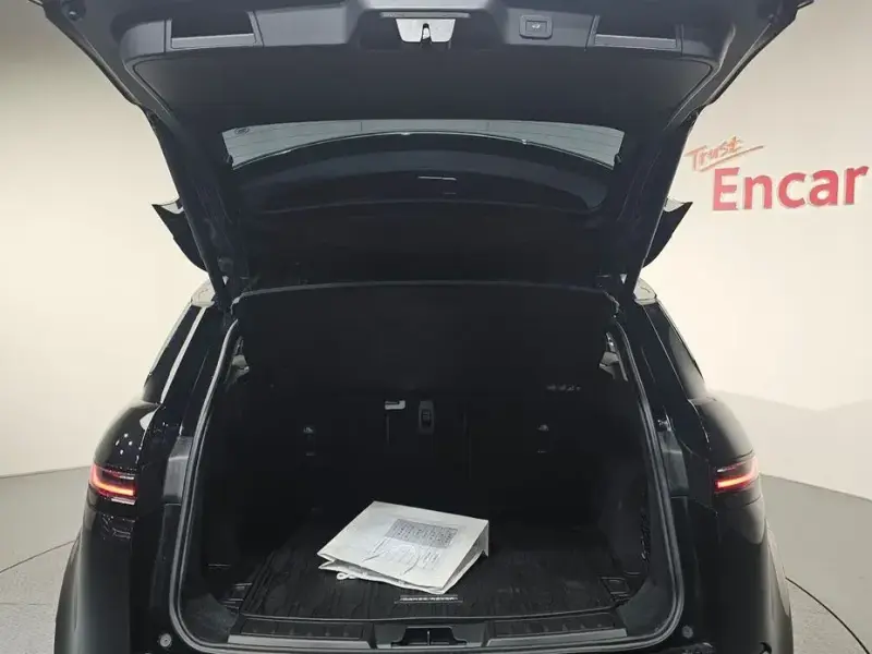 2025 Land Rover Range Rover Evoque с пробегом 6 431 км