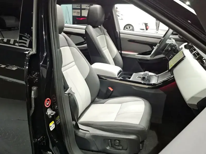 2025 Land Rover Range Rover Evoque с пробегом 472 км