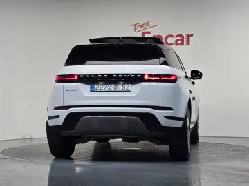2025 Land Rover Range Rover Evoque с пробегом 8 555 км