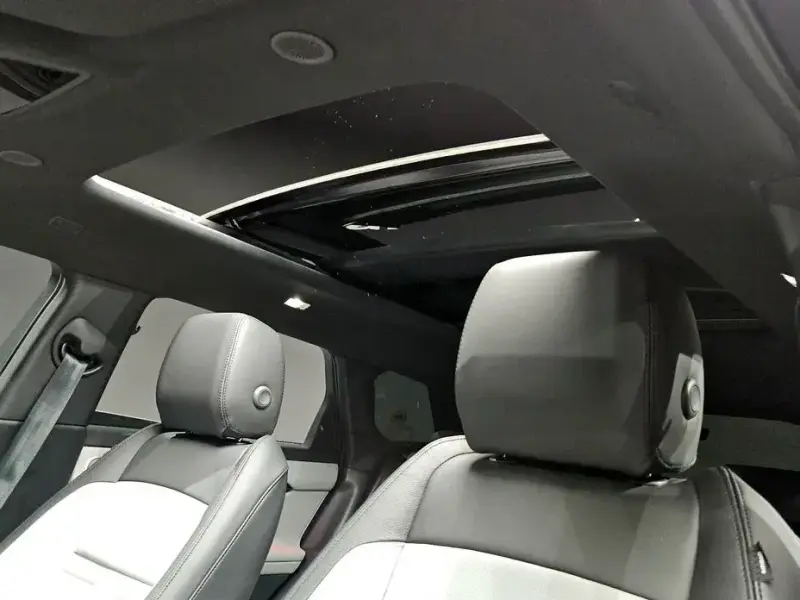 2025 Land Rover Range Rover Evoque с пробегом 472 км