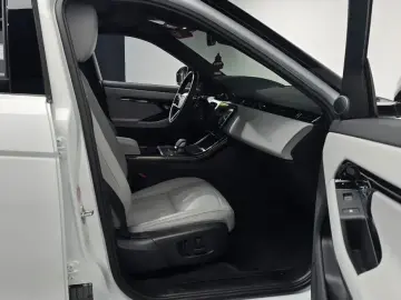 2025 Land Rover Range Rover Evoque с пробегом 8 555 км