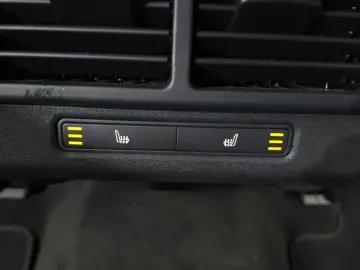 2025 Land Rover Range Rover Evoque с пробегом 8 555 км