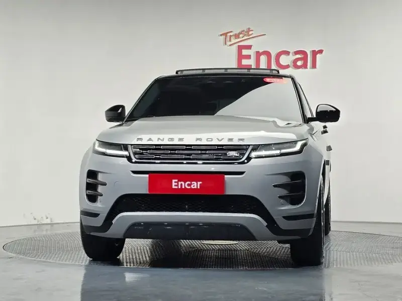 2025 Land Rover Range Rover Evoque с пробегом 7 639 км