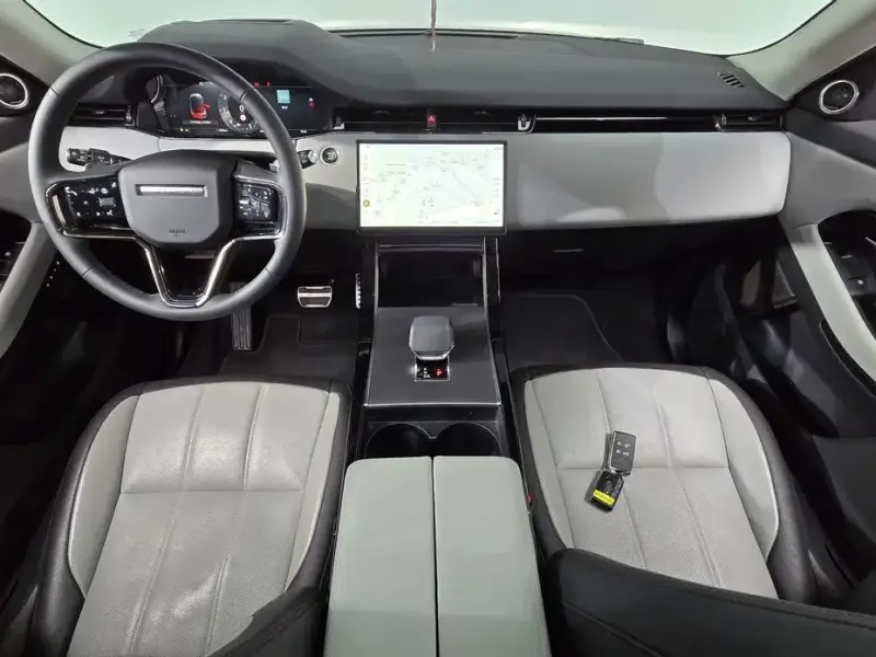 2025 Land Rover Range Rover Evoque с пробегом 7 639 км