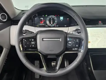 2025 Land Rover Range Rover Evoque с пробегом 7 639 км