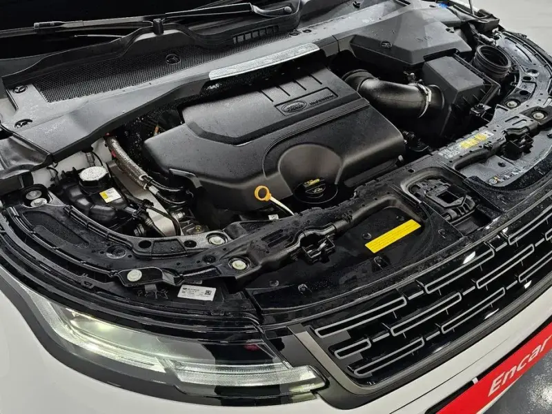2025 Land Rover Range Rover Evoque с пробегом 7 524 км
