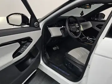 2025 Land Rover Range Rover Evoque с пробегом 7 524 км